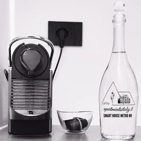 Metro M1 - Smart Home, Fast Free Wifi & Netflix *